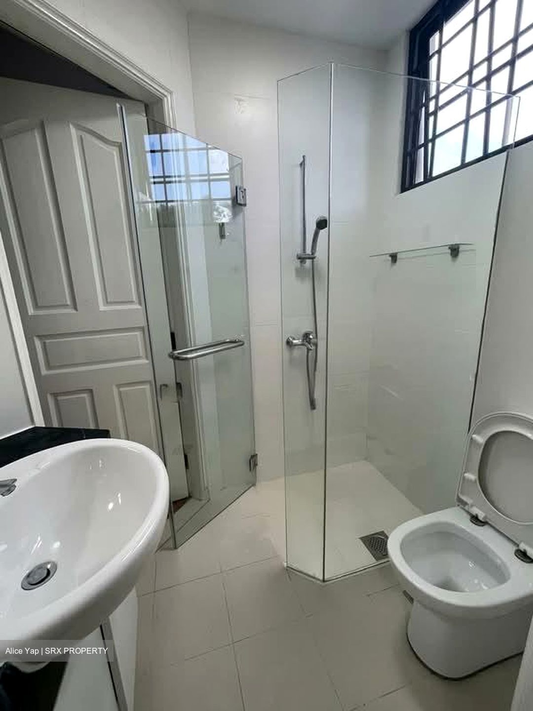 Yuk Tong Avenue (D21), Terrace #554229731
